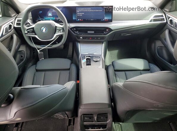 WBY23HD07SFV76806 2025 BMW I4 Black Вид панелі приладів