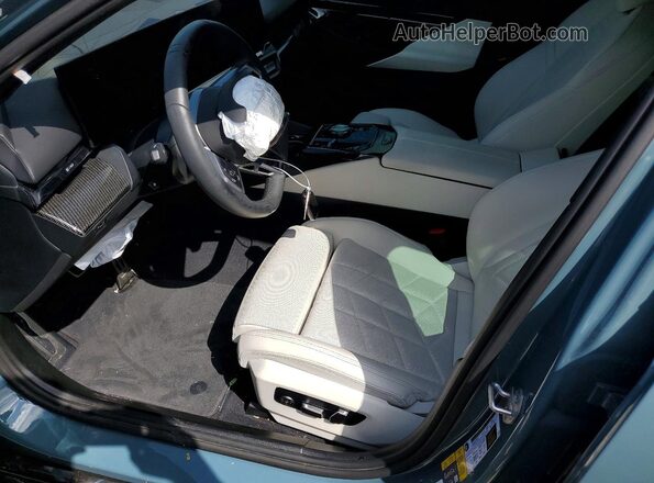 WBY33FK09RCN89712 2024 BMW OTHER Синий Вид салона спереди
