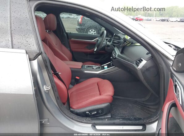 WBY43AW01RFS75813 2024 BMW I4 Gray Вид салону спереду