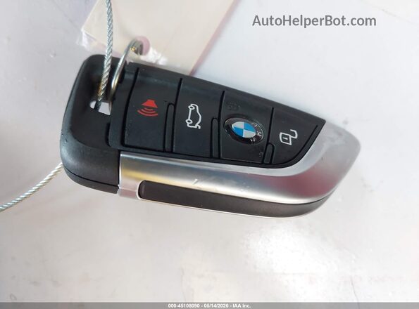 WBY43AW01RFS75813 2024 BMW I4 Gray Вид панелі приладів