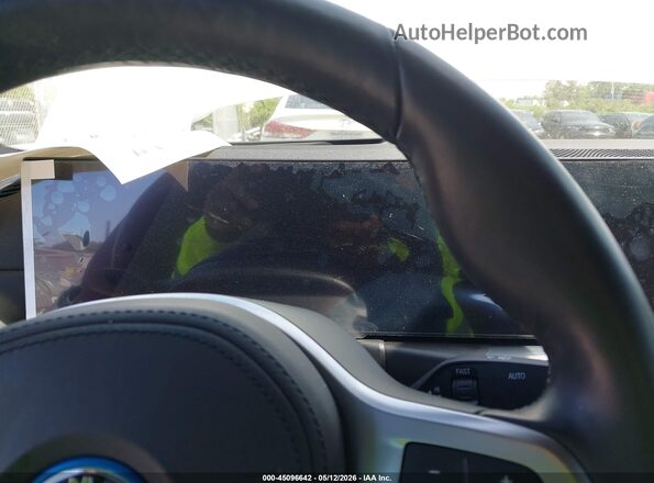 WBY43AW02RFS61614 2024 BMW I4 White 360 interior view