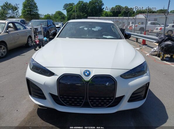 WBY43AW02RFS61614 2024 BMW I4 White Dashboard view