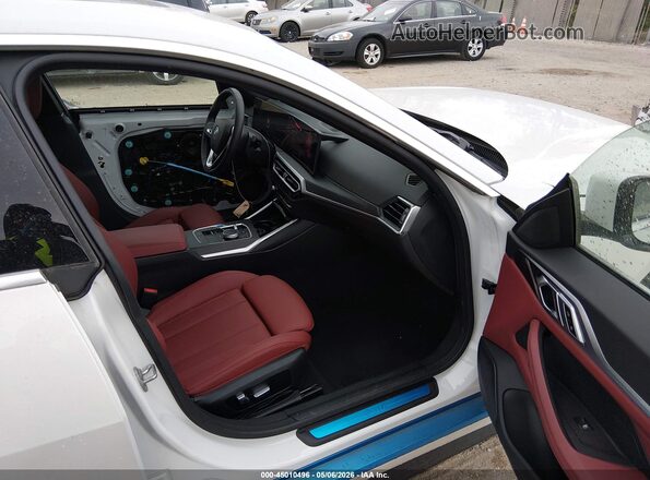 WBY43AW07PFR42039 2023 BMW I4 Белый Вид салона спереди