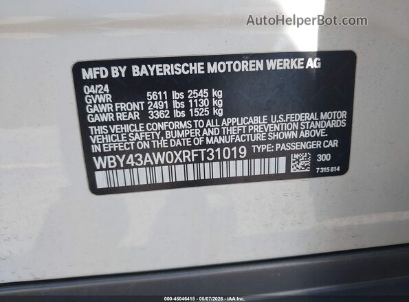 WBY43AW0XRFT31019 2024 BMW I4 White Widok komory silnika