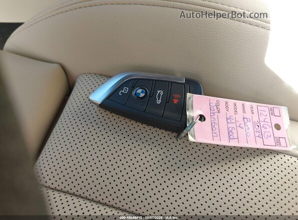 WBY43AW0XRFT31019 2024 BMW I4 White Widok deski rozdzielczej