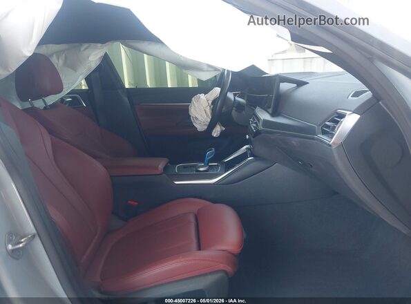 WBY73AW05NFN14691 2022 BMW I4 Серый Вид салона спереди