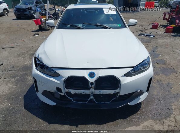 WBY73AW06NFN11590 2022 BMW I4 White Vista frontal