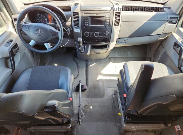 WD3PE8CD7JP648421 2018 MERCEDES-BENZ SPRINTER Cream 