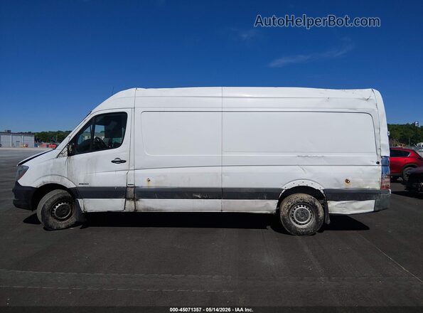 WD3PE8DD2GP174529 2016 MERCEDES-BENZ SPRINTER White Vista interior trasera