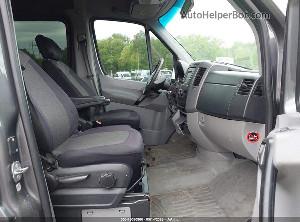 WD4PE8CD2HP376236 2017 MERCEDES-BENZ SPRINTER Gray Vista interior delantera
