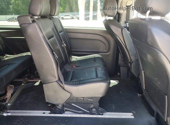 WD4PG2EE1J3455505 2018 MERCEDES-BENZ METRIS Black Widok wnętrza z tyłu