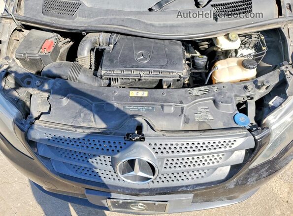 WD4PG2EE7H3286844 2017 MERCEDES-BENZ METRIS Black Вид підкапотного простору