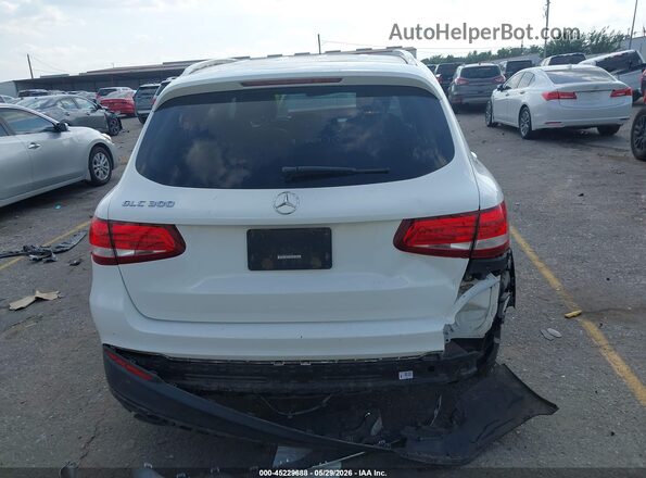 WDC0G4JB0HF137252 2017 MERCEDES-BENZ GLC 300 White 