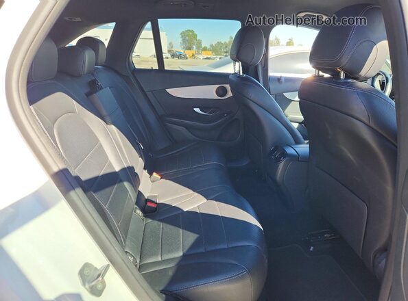 WDC0G4JB0KF641663 2019 MERCEDES-BENZ GLC-CLASS White Vista de los asientos traseros