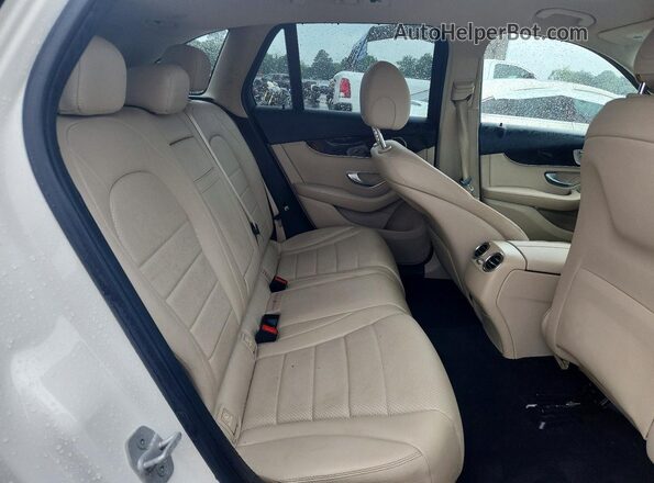 WDC0G4JB1GF047980 2016 MERCEDES-BENZ GLC-CLASS White Սալոնի հետևի տեսք