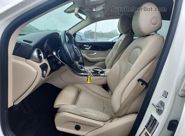 WDC0G4JB1GF047980 2016 MERCEDES-BENZ GLC-CLASS White Սալոնի դիմացի տեսք