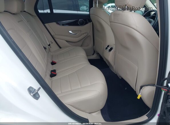 WDC0G4JB1JV079485 2018 MERCEDES-BENZ GLC 300 White Widok naklejki z numerem VIN