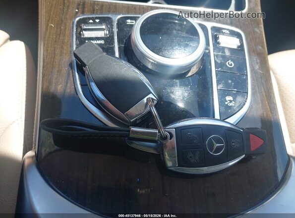 WDC0G4JB1KF620627 2019 MERCEDES-BENZ GLC 300 White Widok deski rozdzielczej