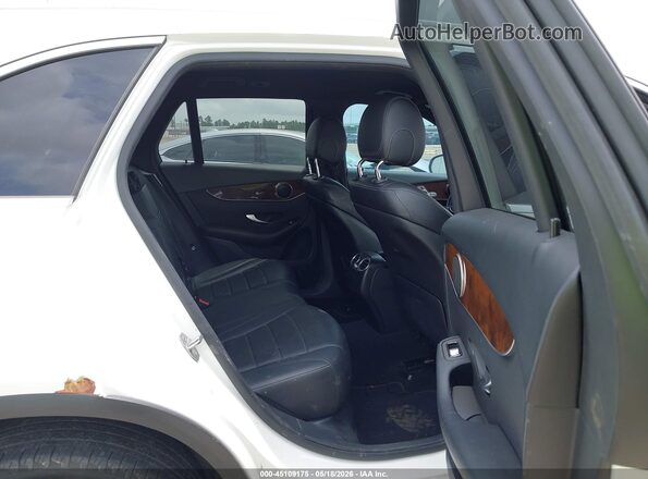 WDC0G4JB3HF123782 2017 MERCEDES-BENZ GLC 300 White 