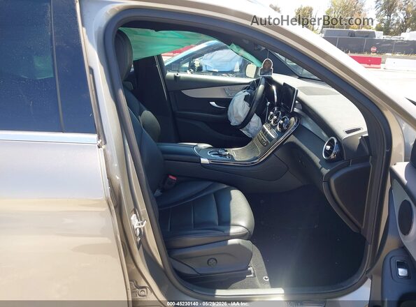 WDC0G4JB5KF612739 2019 MERCEDES-BENZ GLC 300 Gray Widok wnętrza z przodu