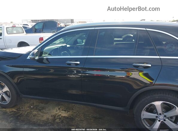 WDC0G4JB7HF140455 2017 MERCEDES-BENZ GLC 300 Black 
