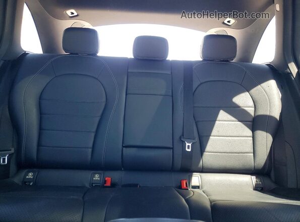 WDC0G4JB8JV014231 2018 MERCEDES-BENZ GLC-CLASS White Vista de los asientos traseros