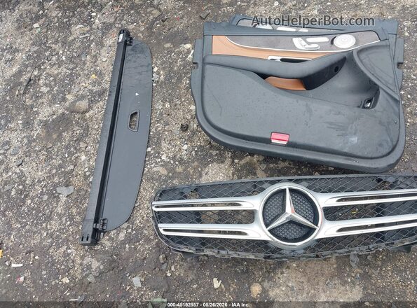WDC0G4JB8JV043986 2018 MERCEDES-BENZ GLC 300 White 