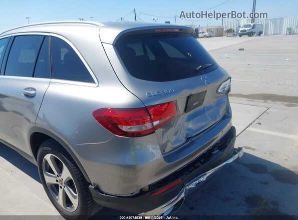 WDC0G4JB8KV127890 2019 MERCEDES-BENZ GLC 300 Black Widok z przodu
