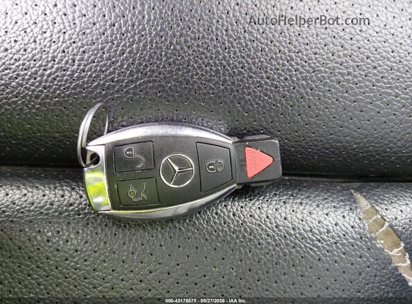 WDC0G4JBXJF305744 2018 MERCEDES-BENZ GLC 300 Black 