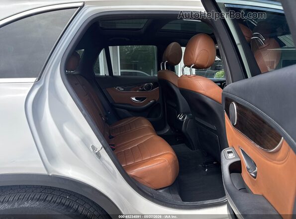WDC0G4KB0GF050254 2016 MERCEDES-BENZ GLC 300 White VIN կոդի պիտակի տեսք