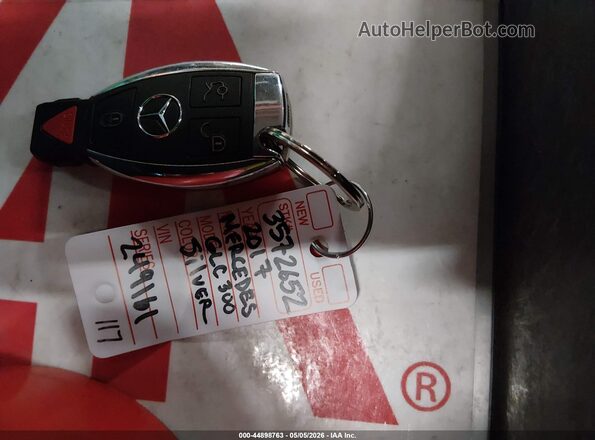 WDC0G4KB0HF249161 2017 MERCEDES-BENZ GLC 300 Серебряный Вид панели приборов
