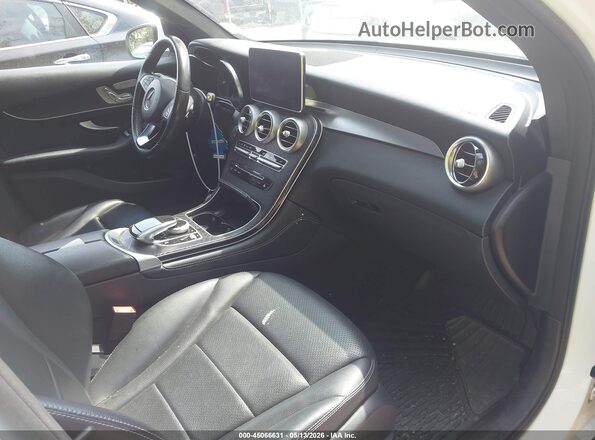 WDC0G4KB2JV063603 2018 MERCEDES-BENZ GLC 300 Белый Вид салона спереди