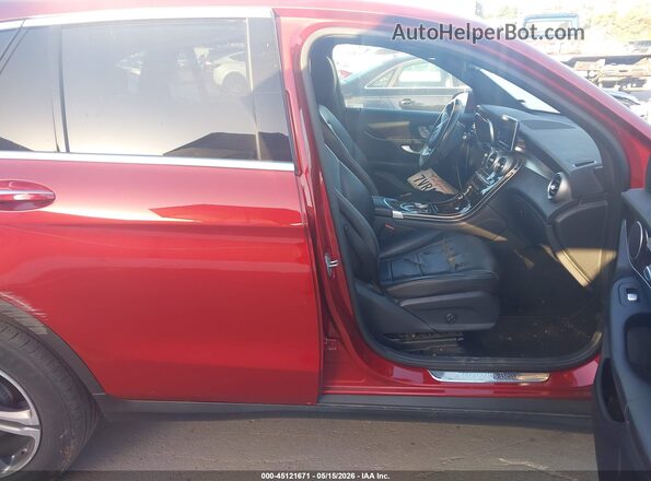 WDC0G4KB7HF158999 2017 MERCEDES-BENZ GLC 300 Red Вид салону спереду