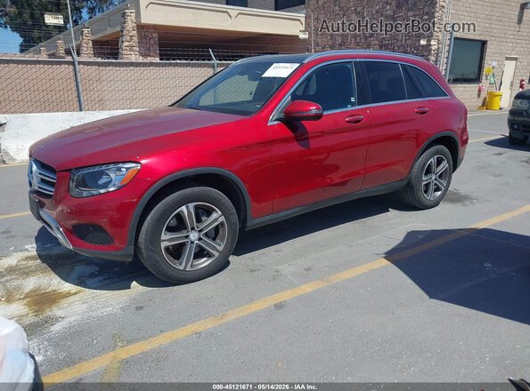 WDC0G4KB7HF158999 2017 MERCEDES-BENZ GLC 300 Red Передня ліва чверть