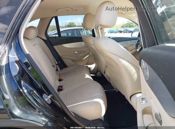 WDC0G4KB8HF155867 2017 MERCEDES-BENZ GLC 300 Black VIN կոդի պիտակի տեսք