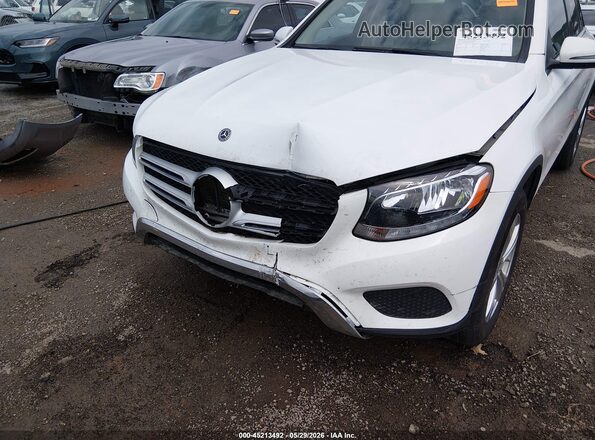 WDC0G4KB8JV030864 2018 MERCEDES-BENZ GLC 300 White Widok z przodu
