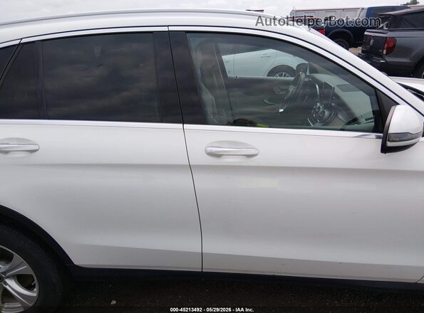 WDC0G4KB8JV030864 2018 MERCEDES-BENZ GLC 300 White Widok wnętrza z tyłu