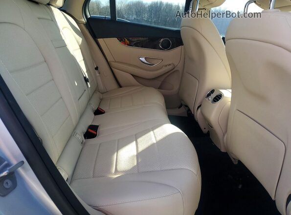WDC0G4KB9KV162453 2019 MERCEDES-BENZ GLC-CLASS Silver Սալոնի հետևի տեսք