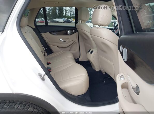 WDC0G4KBXHF134521 2017 MERCEDES-BENZ GLC 300 White Вид наклейки з VIN-кодом