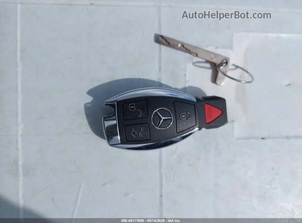 WDC0G4KBXHF134521 2017 MERCEDES-BENZ GLC 300 White Вид панелі приладів