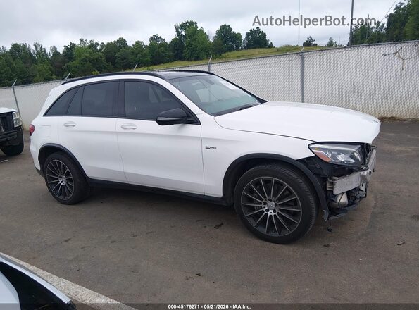 WDC0G6EB9JV014079 2018 MERCEDES-BENZ AMG GLC 43 White Rear interior view
