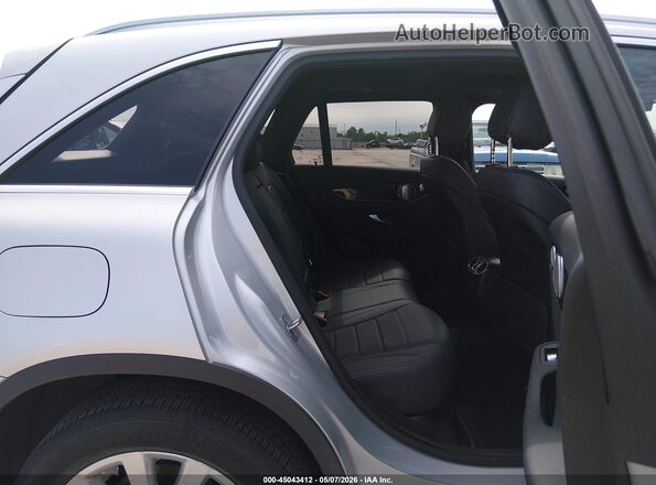 WDC0G8DB1LF677835 2020 MERCEDES-BENZ GLC 300 Silver Widok naklejki z numerem VIN
