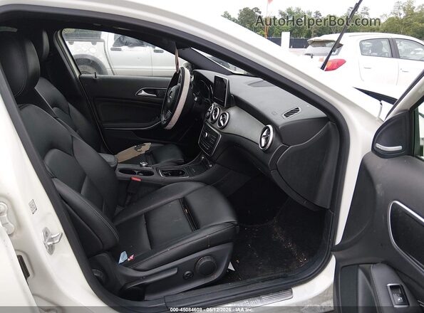 WDCTG4EB0GJ256776 2016 MERCEDES-BENZ GLA 250 White Սալոնի դիմացի տեսք