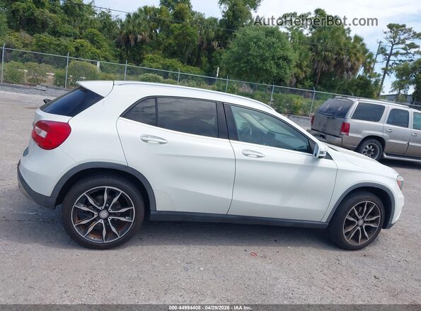 WDCTG4EB1GJ223222 2016 MERCEDES-BENZ GLA 250 White ხელსაწყოთა პანელის ხედი