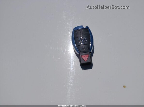 WDCTG4EB1HJ290808 2017 MERCEDES-BENZ GLA 250 Белый Вид панели приборов