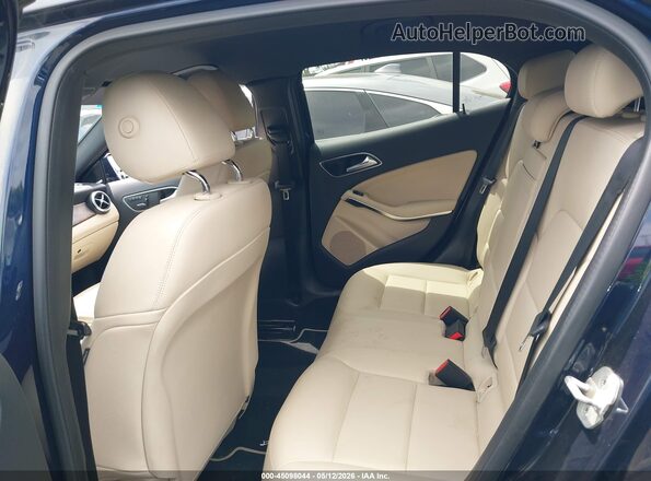 WDCTG4EB1HJ305713 2017 MERCEDES-BENZ GLA 250 Blue 