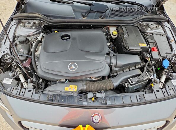 WDCTG4EB2GJ250879 2016 MERCEDES-BENZ GLA Silver Widok komory silnika