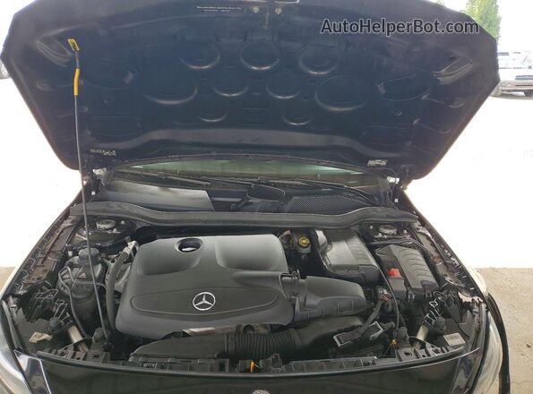 WDCTG4EB2JJ439846 2018 MERCEDES-BENZ GLA Black Вид задньої частини салону