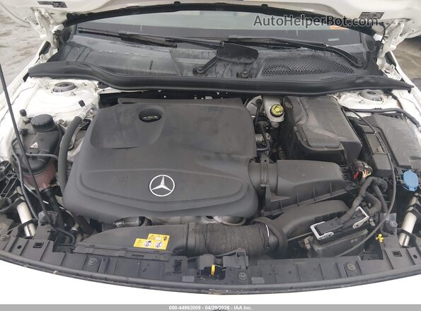 WDCTG4EB3KJ579891 2019 MERCEDES-BENZ GLA 250 White Widok z tyłu