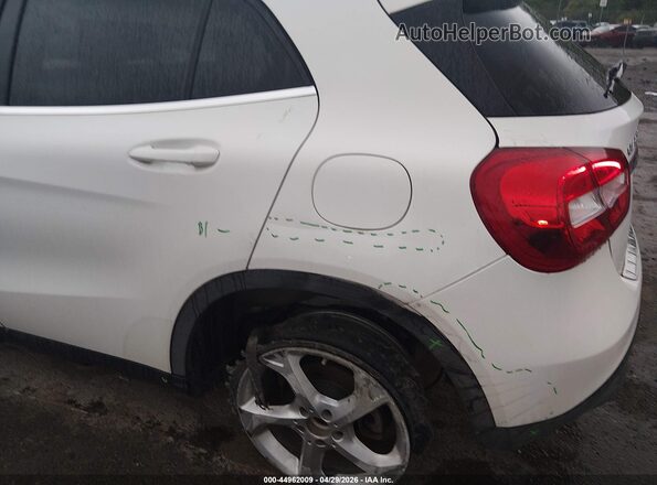 WDCTG4EB3KJ579891 2019 MERCEDES-BENZ GLA 250 White Widok z przodu